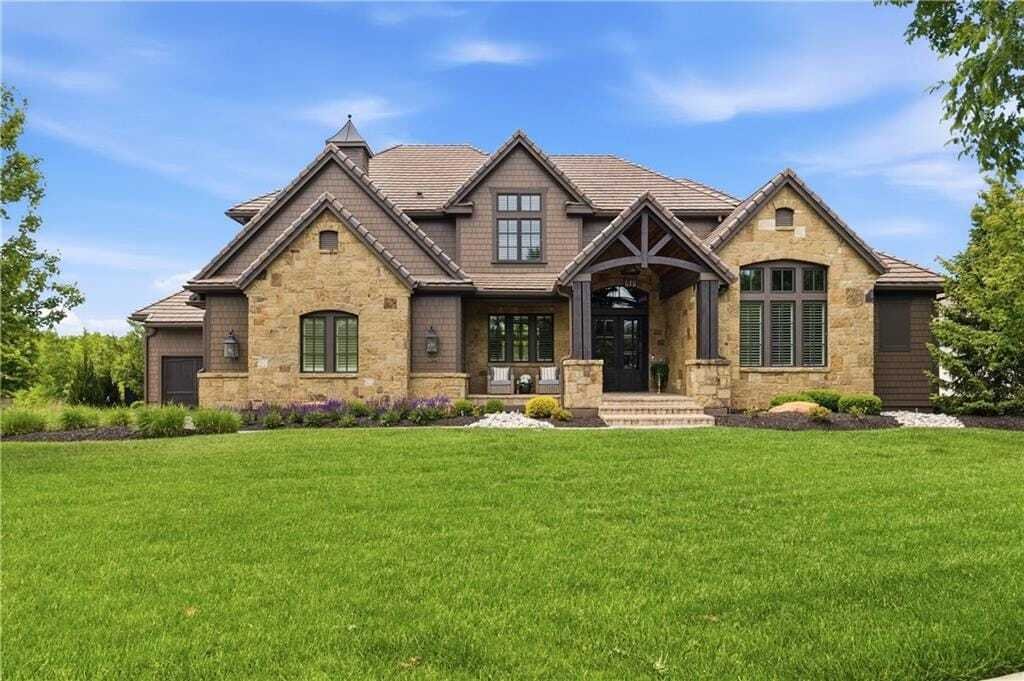 House in Overland Park, Kansas, United States 1 - 17883592