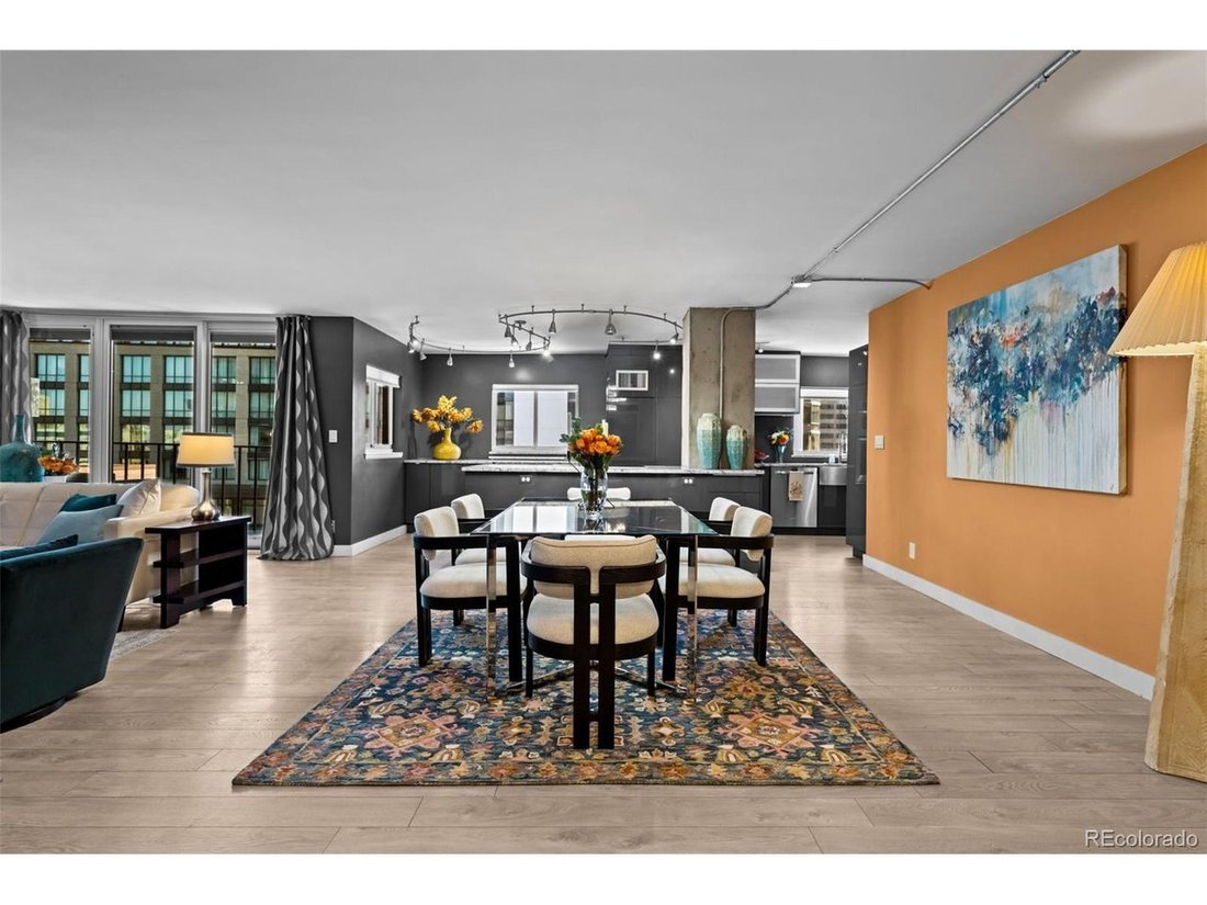 Condo in Denver, Colorado, United States 1 - 18330781