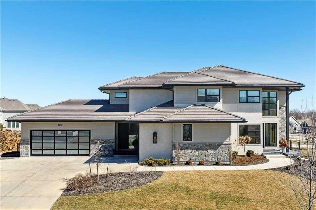 House in Olathe, Kansas, United States 1 - 17638666