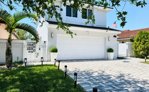 House in Hialeah, Florida, United States 1