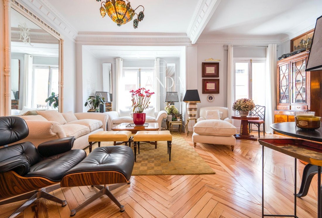 Apartment in Chamberi, Madrid, Spain 5 - 18329539
