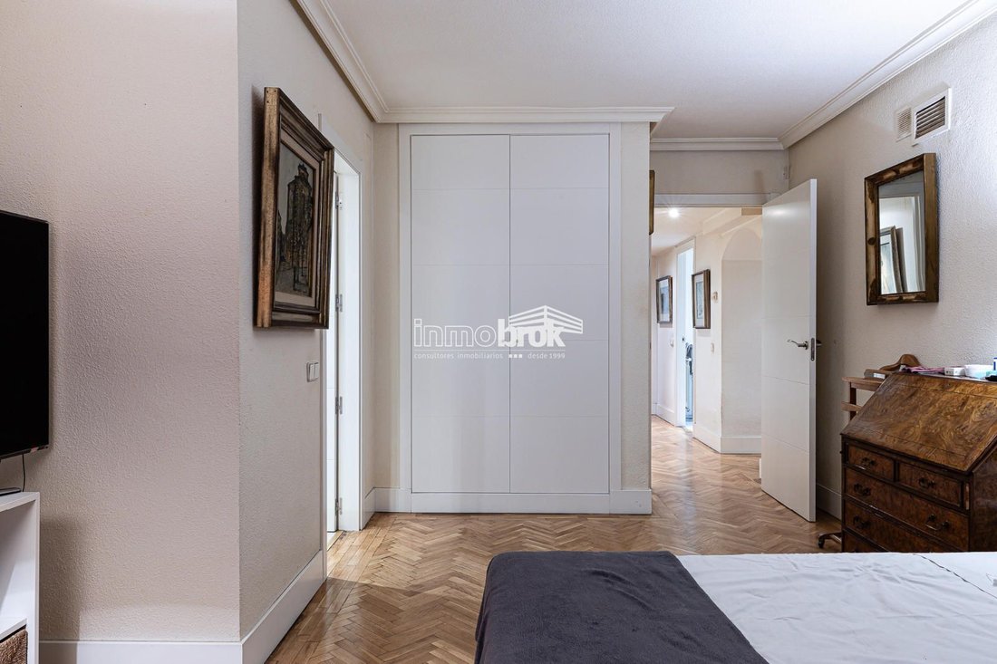 Apartment in Chamartín, Madrid, Spain 5 - 18330036
