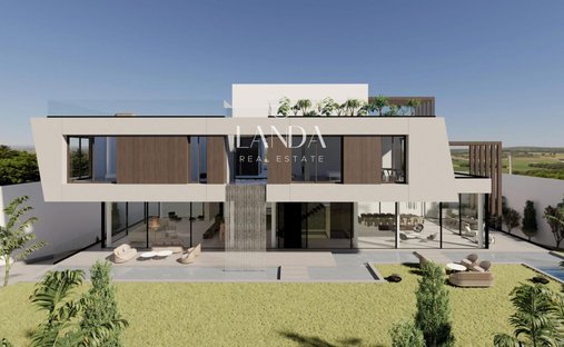 Villa in Hortaleza, Madrid, Spain 1