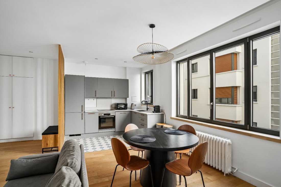 Apartment in Saint Philippe du Roule, Paris 8e Arrondissement, Paris 3 - 18329485