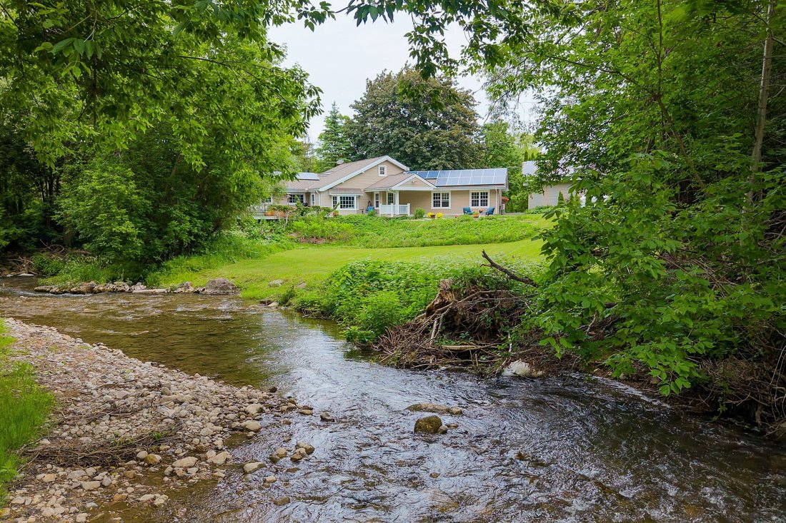 House in Collingwood, Ontario, Canada 3 - 18328719