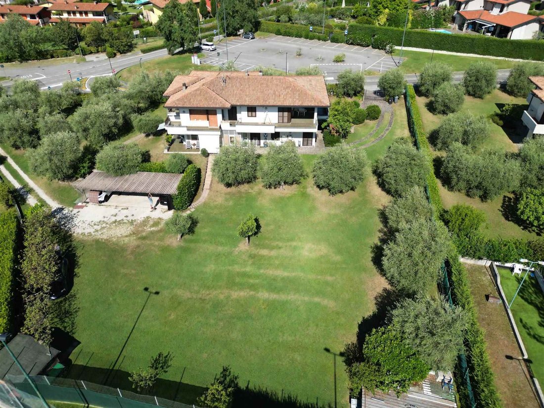 Villa in Padenghe sul Garda, Lombardy, Italy 3 - 18331852