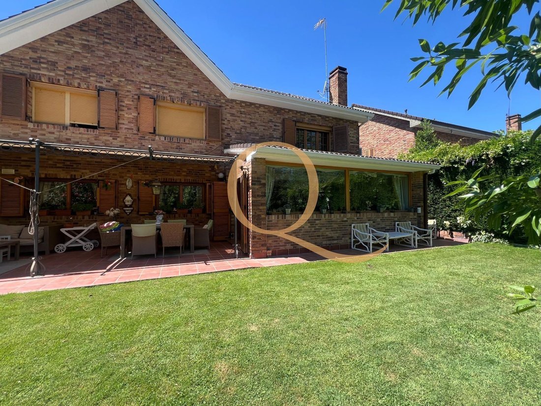 Chalet in La Moraleja, Alcobendas, Comunidad de Madrid 2 - 18330067