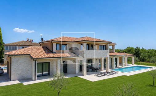 House in Porec, Istria County, Croatia 1