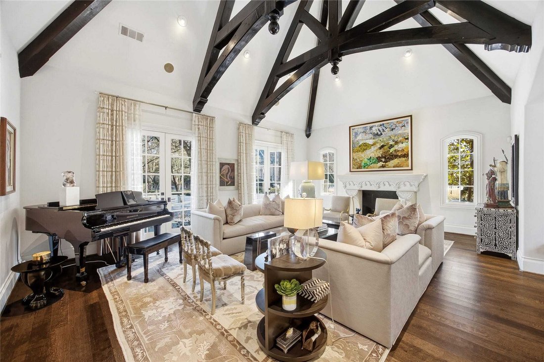 House in Dallas, Texas, United States 5 - 17963196