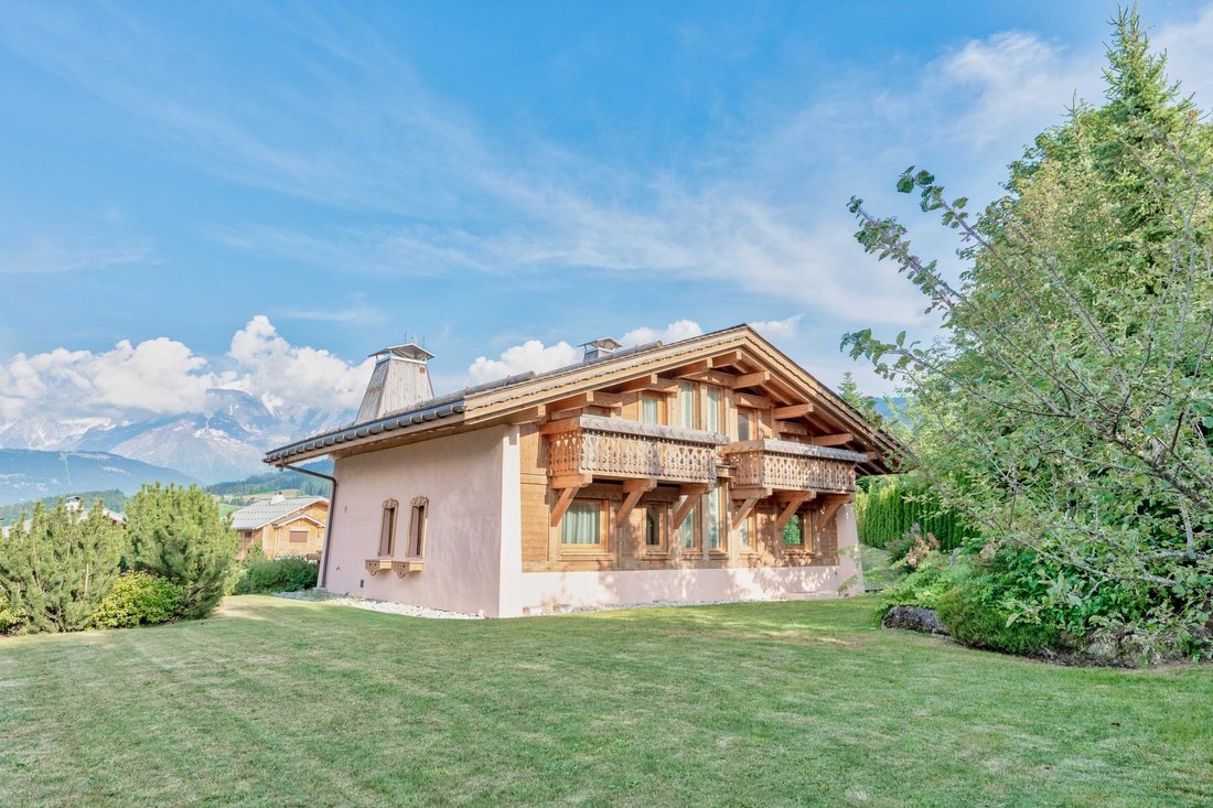 Chalet in Combloux, Auvergne-Rhône-Alpes, France 1 - 17016572