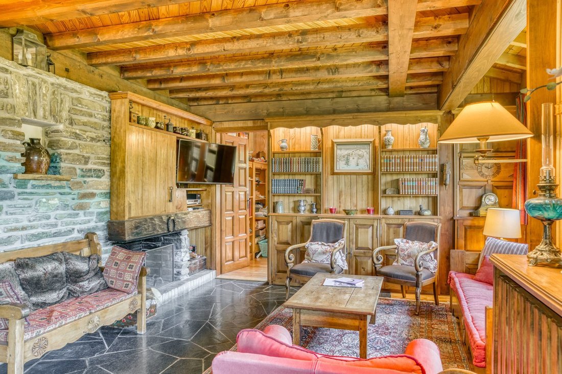 Chalet in Megève, Auvergne-Rhône-Alpes, France 2 - 14594244