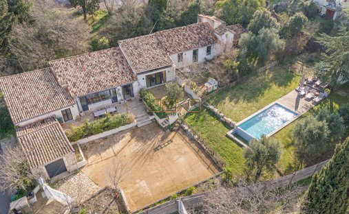 Villa in La Gazelle, Nimes, France 1