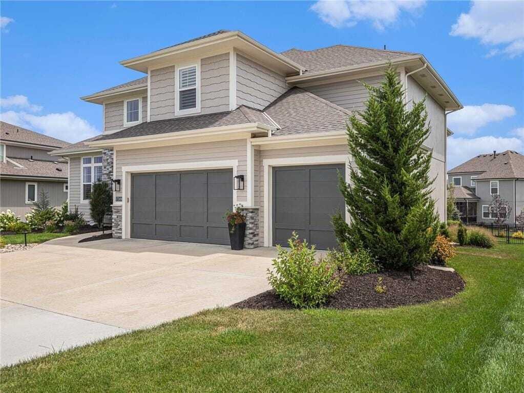 House in Olathe, Kansas, United States 4 - 18276457