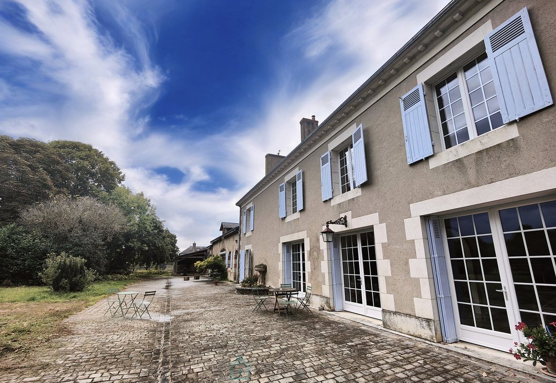 Casa a Château-la-Vallière, Centro-Val della Loira, Francia 4 - 18331699