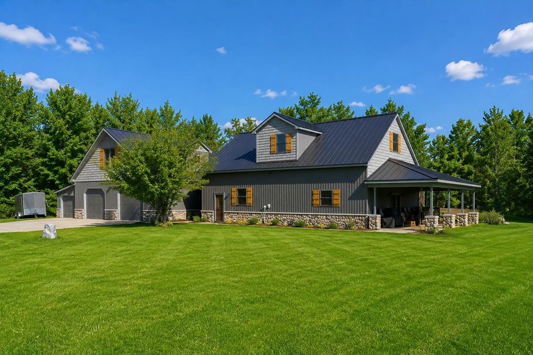 House in Cheboygan, Michigan, United States 1 - 18332172