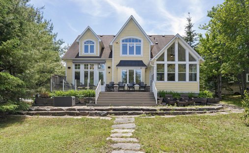 Townhouse in Minden Hills, Ontario, Canada 1