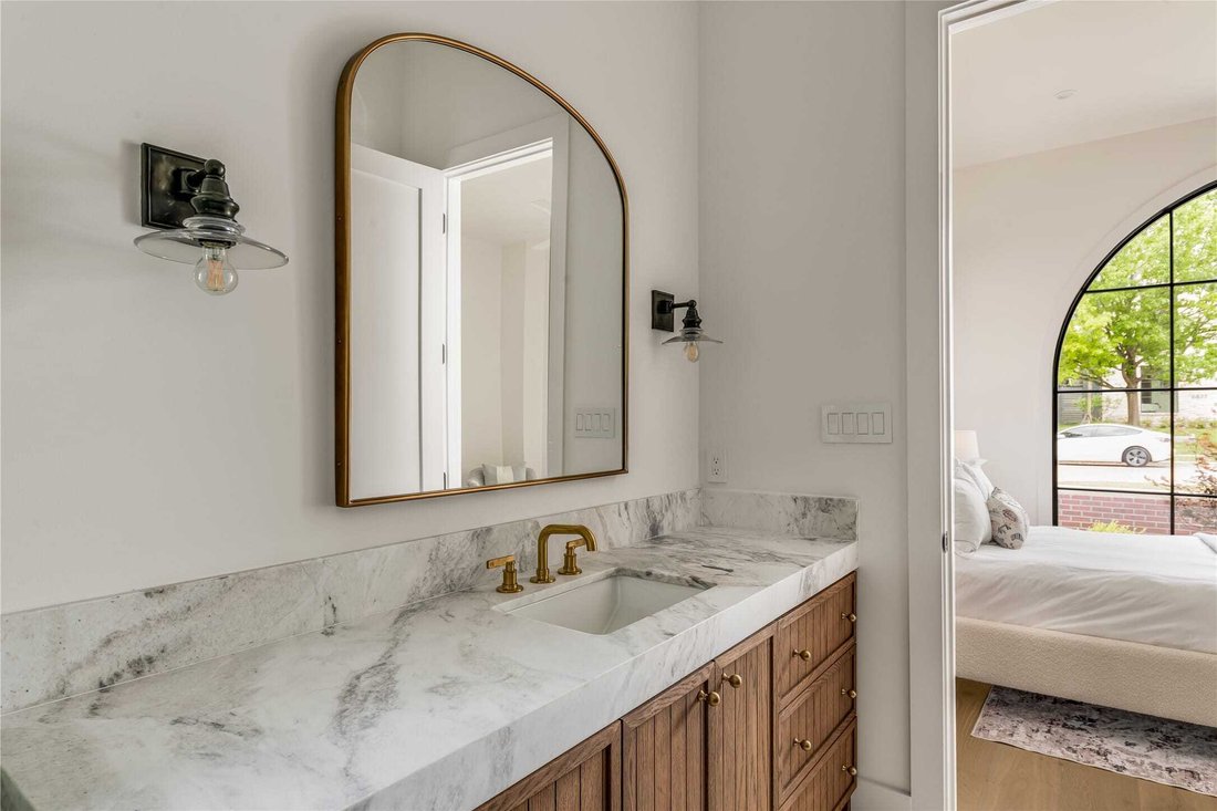 House in Dallas, Texas, United States 5 - 17535811