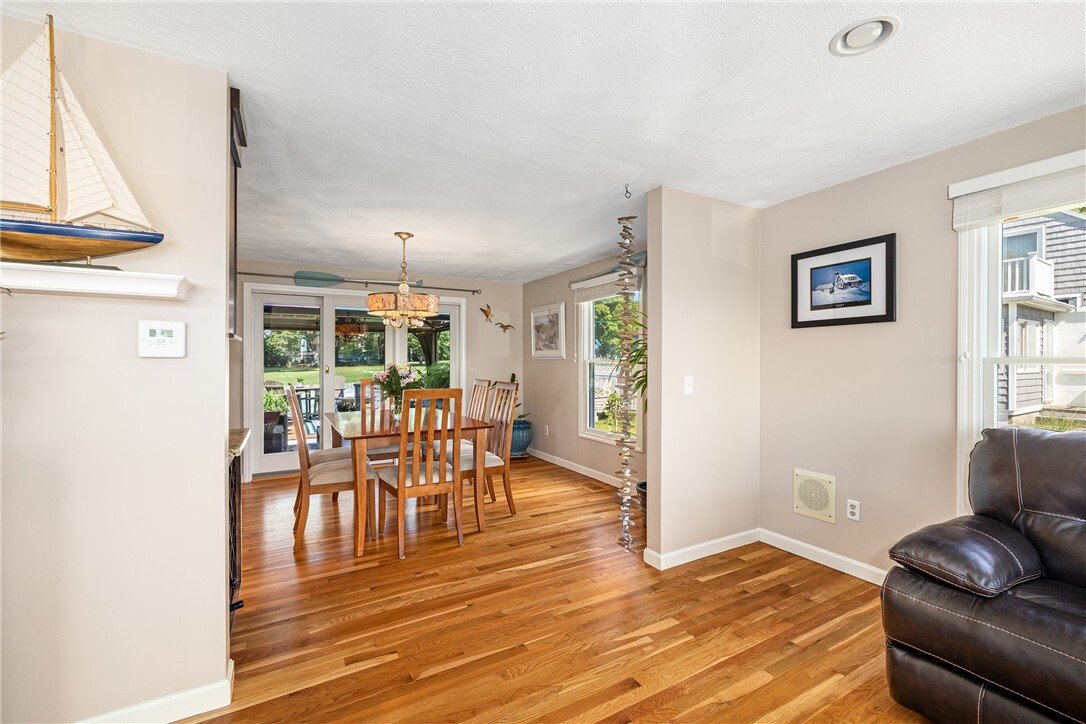 House in Warwick, Rhode Island, United States 3 - 18332562