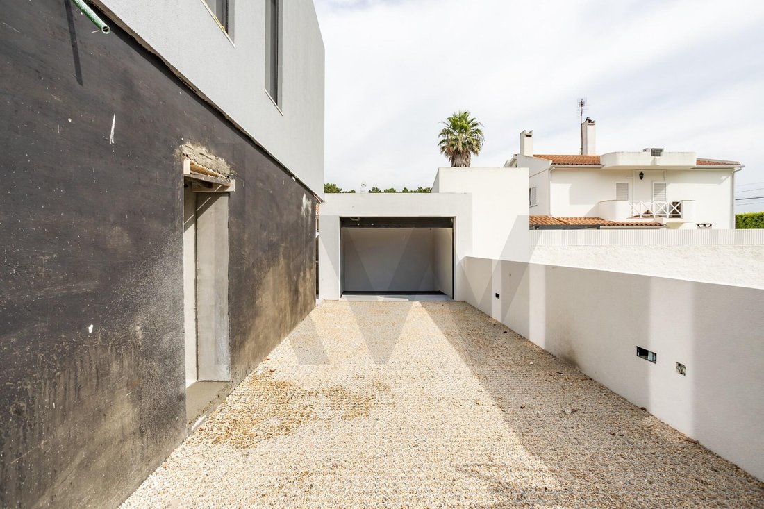Townhouse in Charneca de Caparica e Sobreda, Setubal, Portugal 4 - 17291136