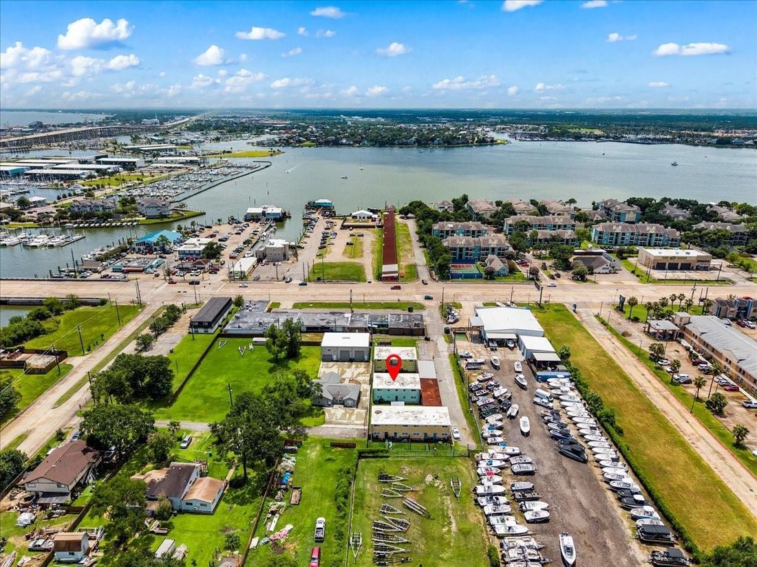 Houston, Texas, United States 1 - 18332963