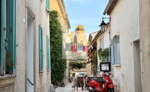 Apartment in Zone Est Diffuse, Saint-Tropez, France 1