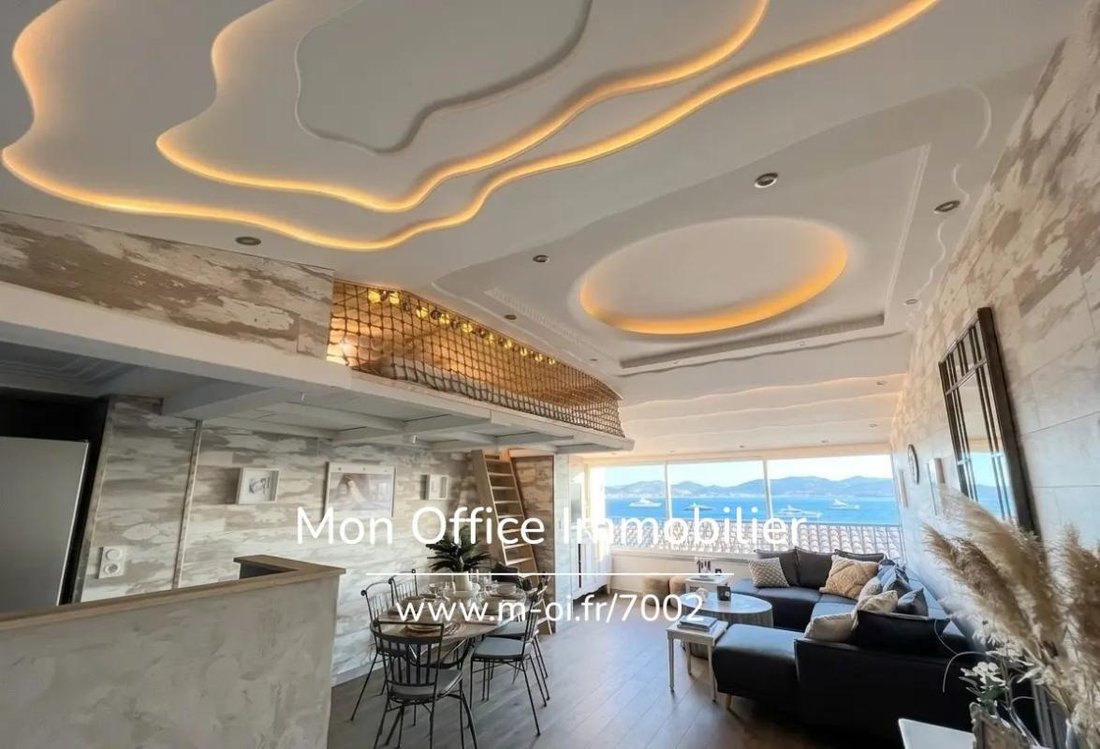 House in Grimaud, Provence-Alpes-Côte d'Azur, France 1 - 18329603