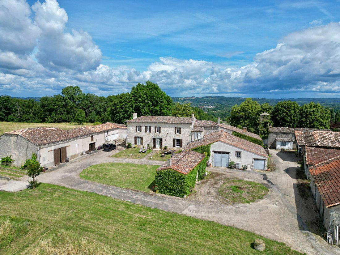 Villa in Pineuilh, Nouvelle-Aquitaine, France 3 - 18333049