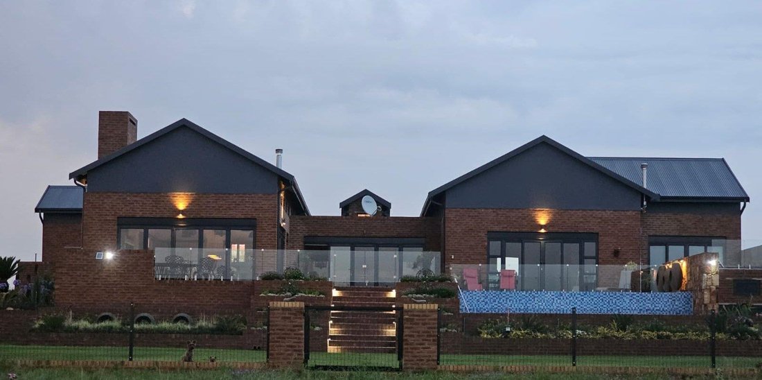House in Aerorand, Steve Tshwete Local Municipality, South Africa 2 - 18332975