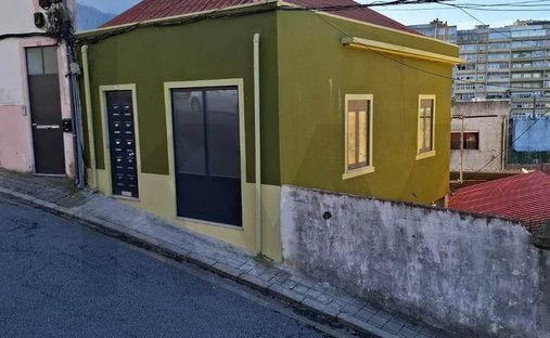 Mafamude e Vilar do Paraiso, Porto District, Portugal 1