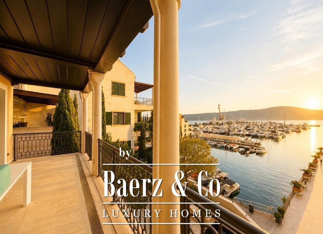 Penthouse in Tivat, Tivat Municipality, Montenegro 1 - 18333340