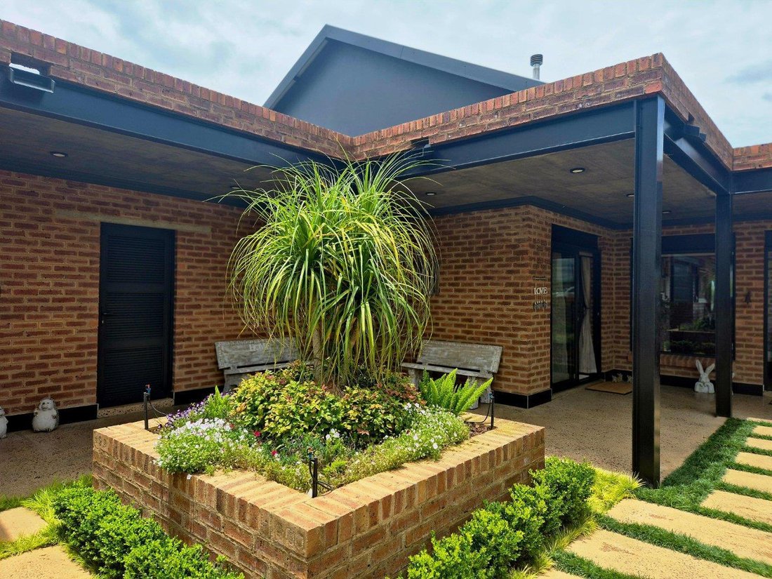 House in Aerorand, Steve Tshwete Local Municipality, South Africa 4 - 18332975