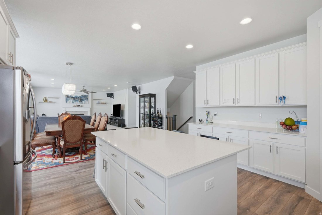 House in Murray, Utah, United States 5 - 18332828