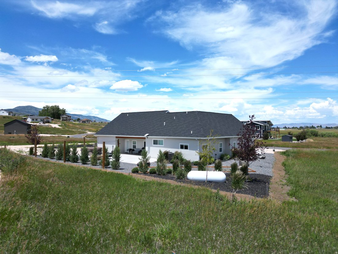 House in Garden, Utah, United States 3 - 18332846