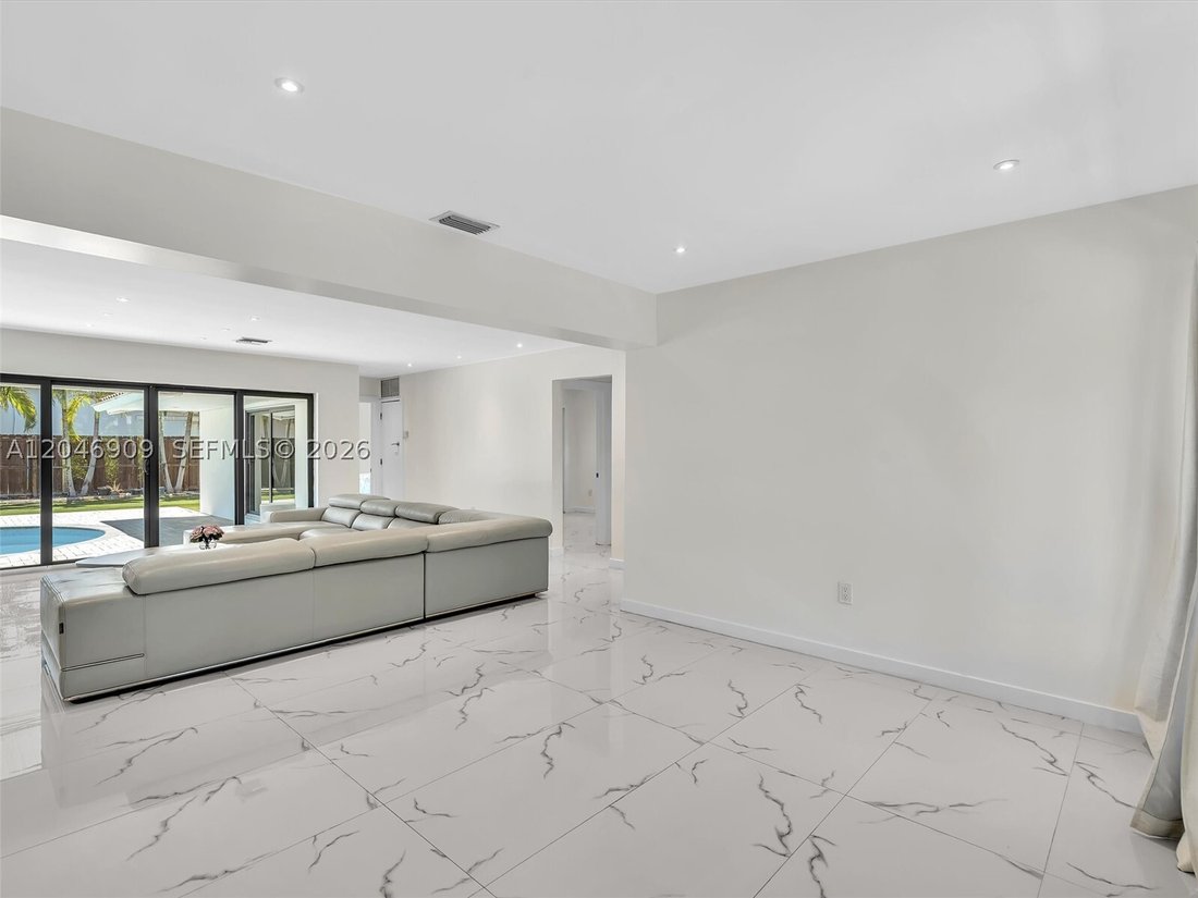 House in North Miami Beach, Florida, United States 5 - 18332851
