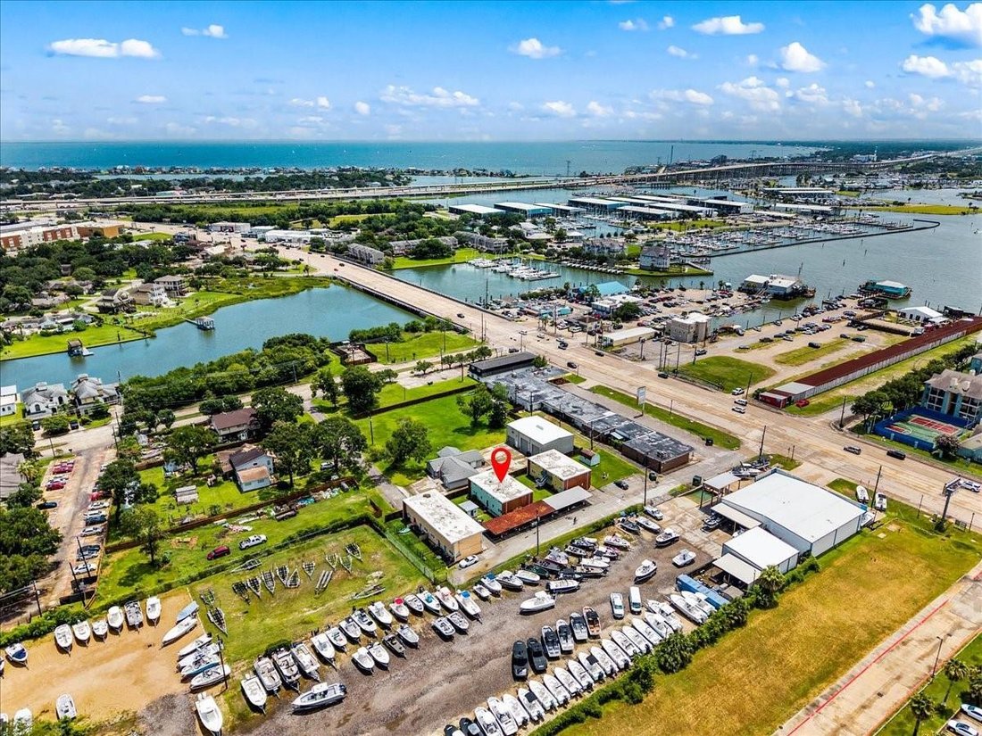 Houston, Texas, United States 3 - 18332963