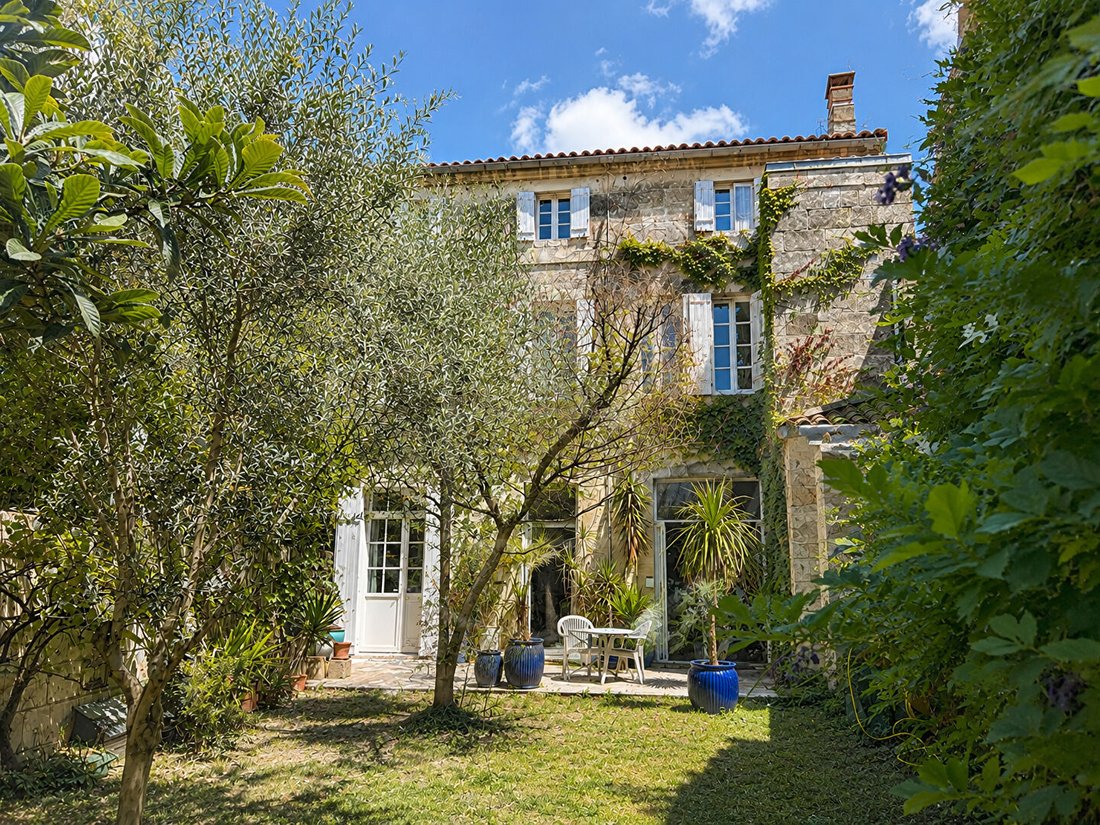 Villa a Libourne, Nuova Aquitania, Francia 1 - 18333071