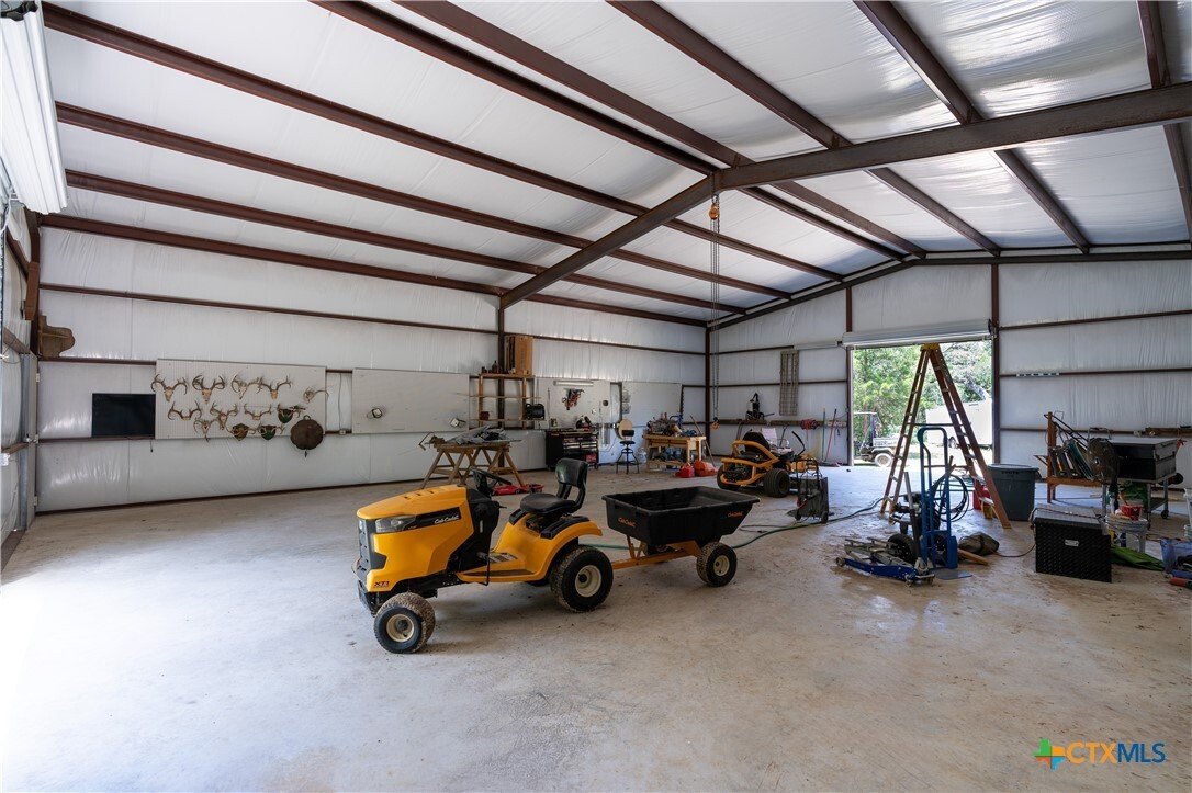 House in Red Rock, Texas, United States 5 - 17317378
