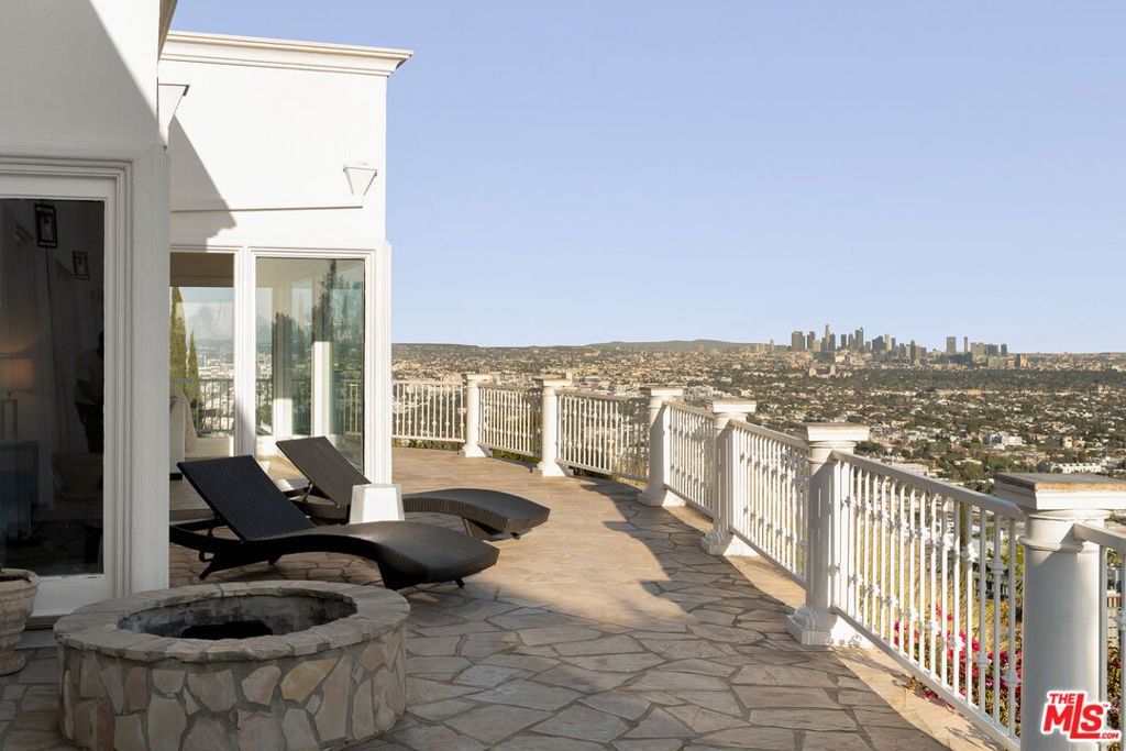 House in Los Angeles, California, United States 3 - 18332657