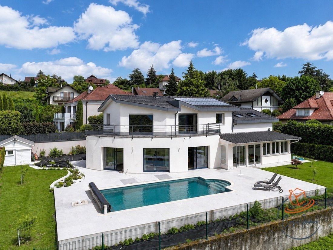 Villa in Challex, Auvergne-Rhône-Alpes, France 2 - 18092704