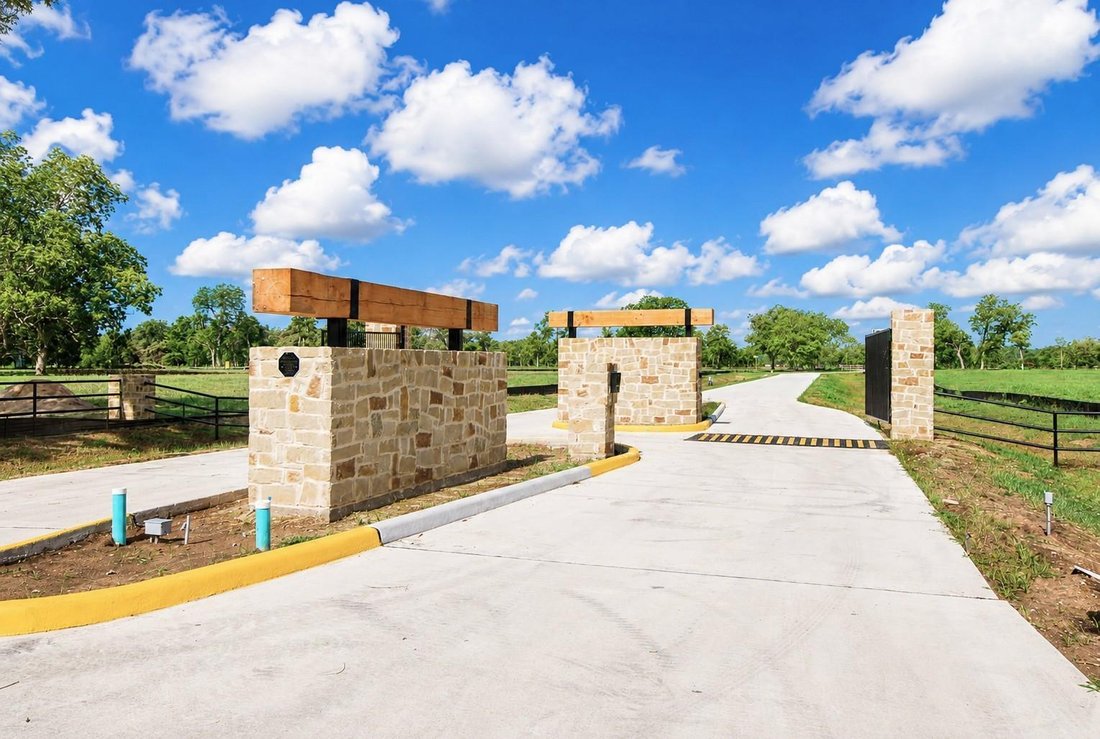 House in Fulshear, Texas, United States 4 - 18333052