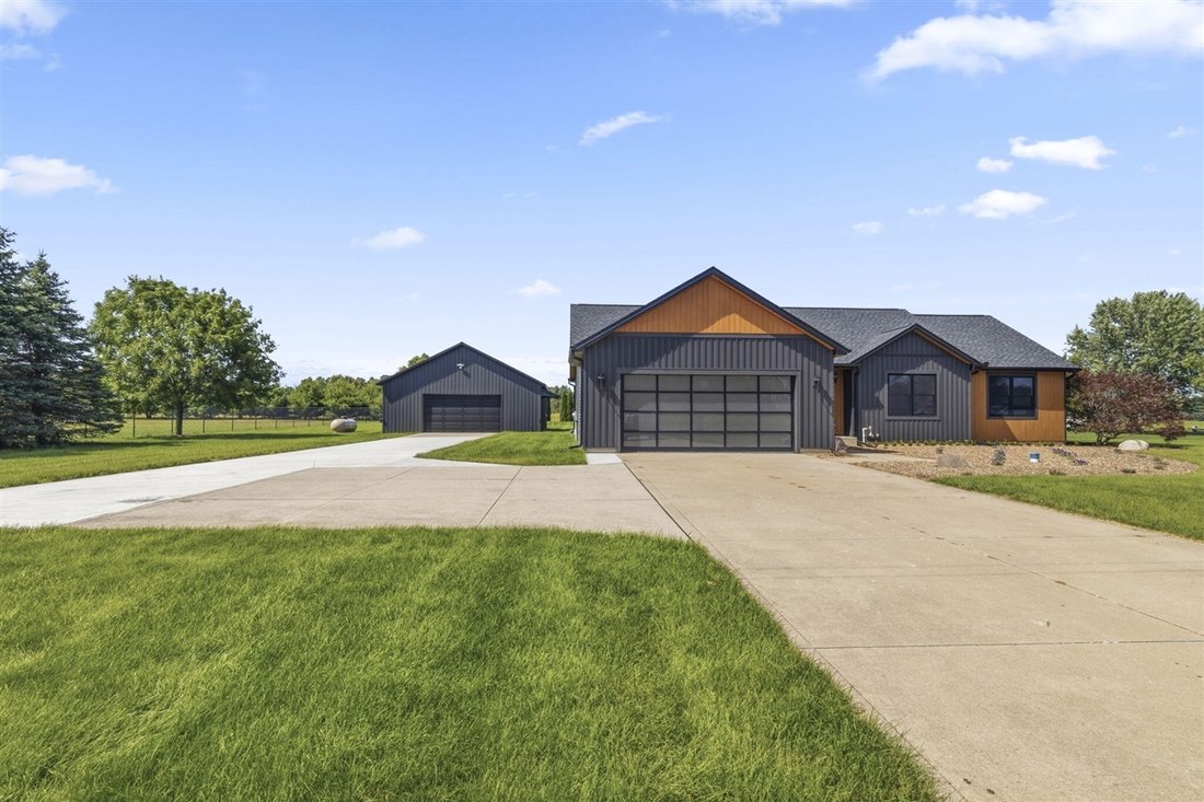 House in Edwardsburg, Michigan, United States 2 - 18332624