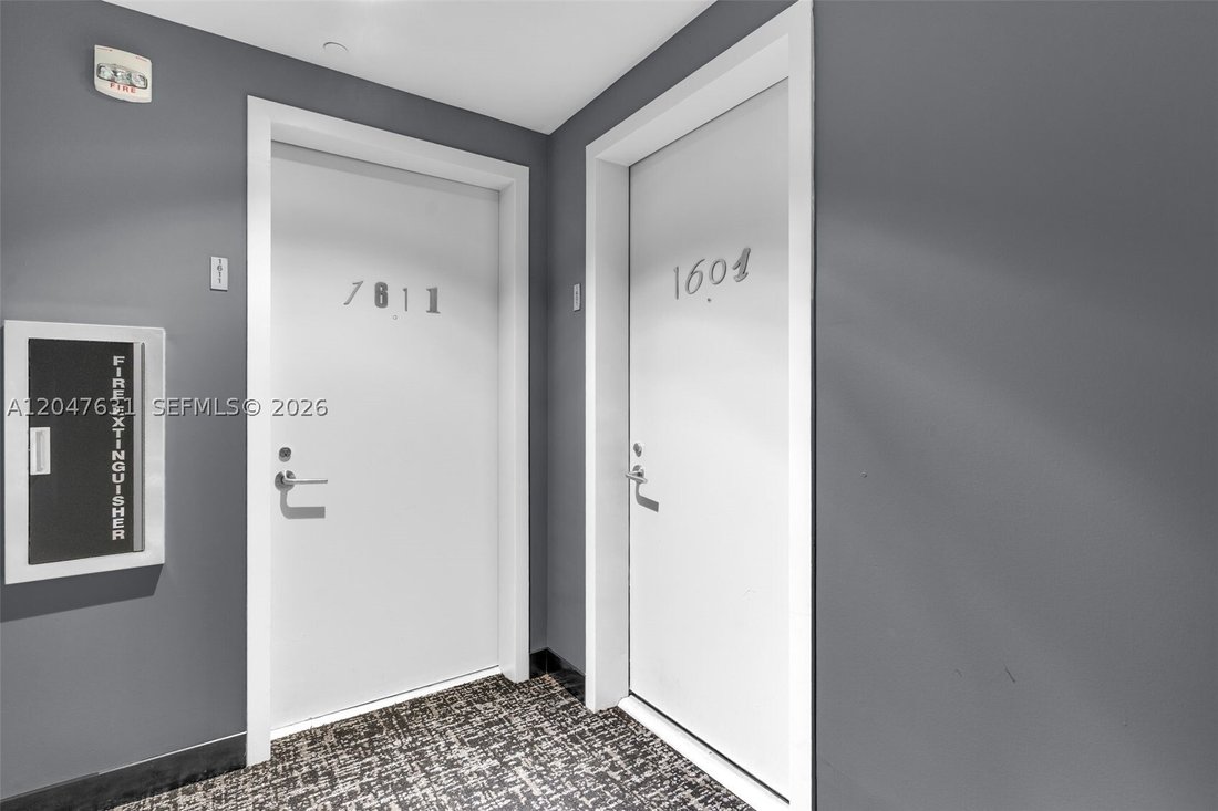 Condo in Miami, Florida, United States 2 - 18332837