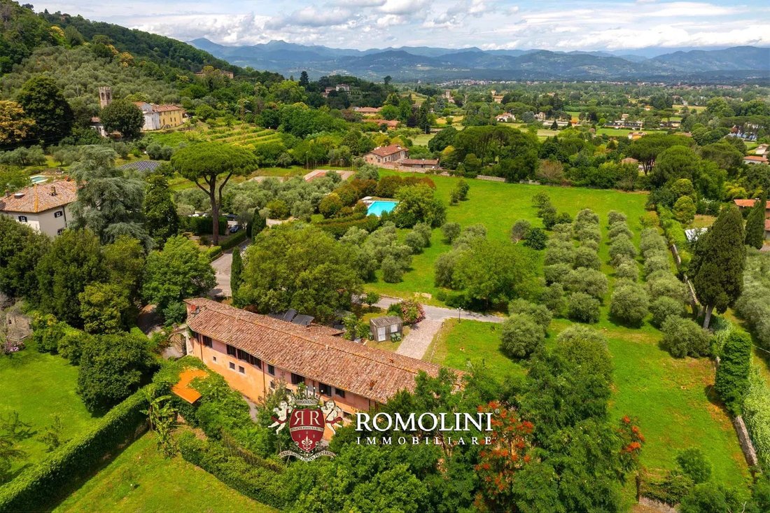 Villa in Heilige Maria del Giudice - San Lorenzo a Vaccoli, Lucca, Toskana 4 - 18333359