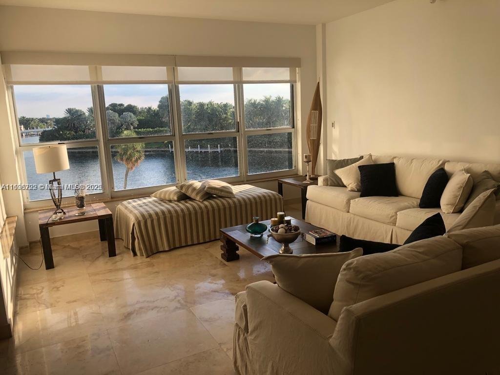 Condo in Bal Harbour, Florida, United States 5 - 18332850