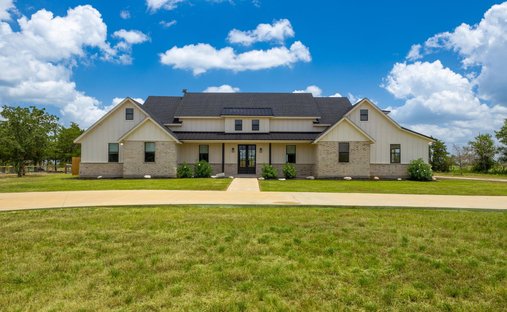 House in Lexington, Texas, United States 1