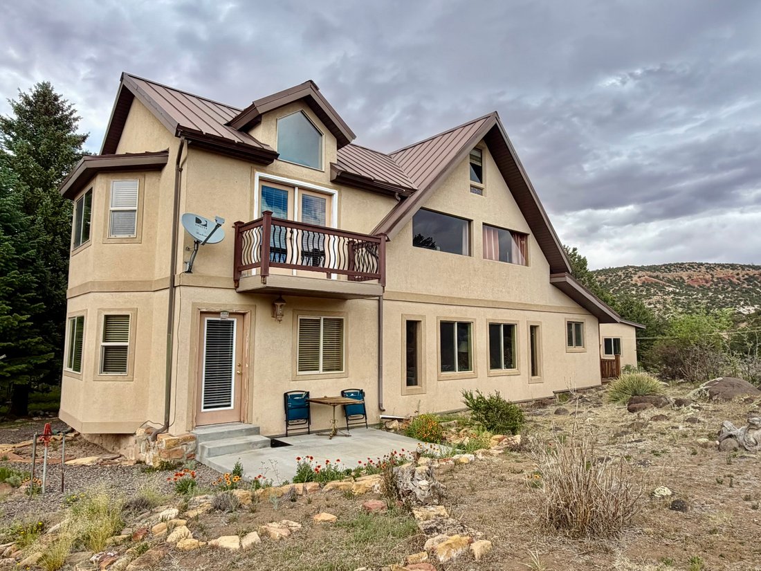 House in Grover, Utah, United States 3 - 18332842