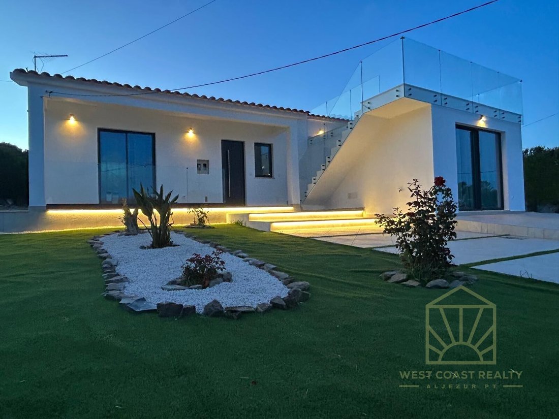 Villa in Aljezur, Algarve, Portugal 1 - 18333006