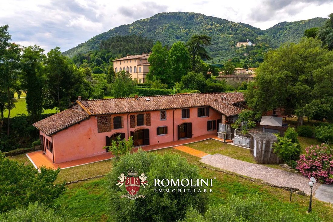 Villa in Heilige Maria del Giudice - San Lorenzo a Vaccoli, Lucca, Toskana 2 - 18333359