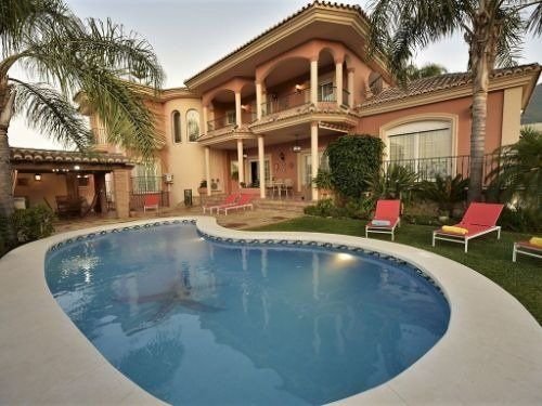 Villa in Alhaurin el Grande, Andalusia, Spain 1 - 18332836