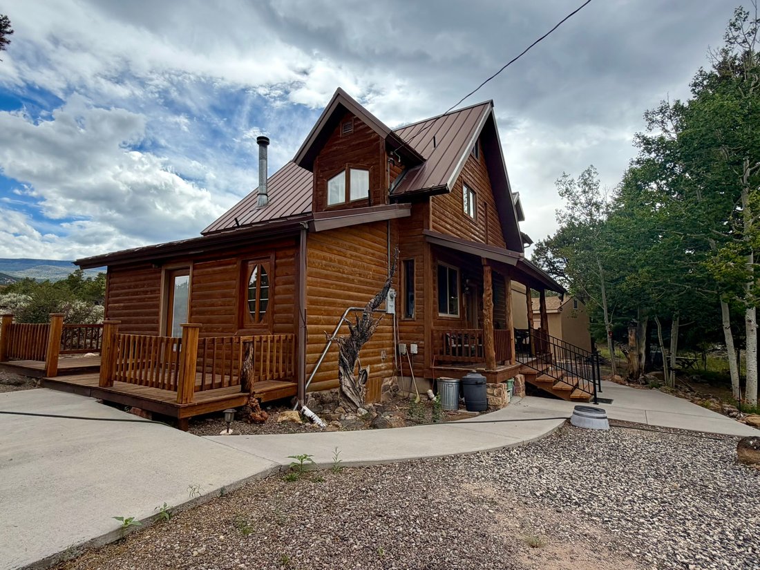 House in Grover, Utah, United States 2 - 18332842